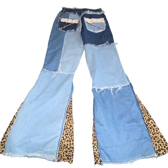 Upcycled Denim Jeans Bell Bottom Size Medium Leopard Raw Edges Handmade Retro - Picture 5 of 6